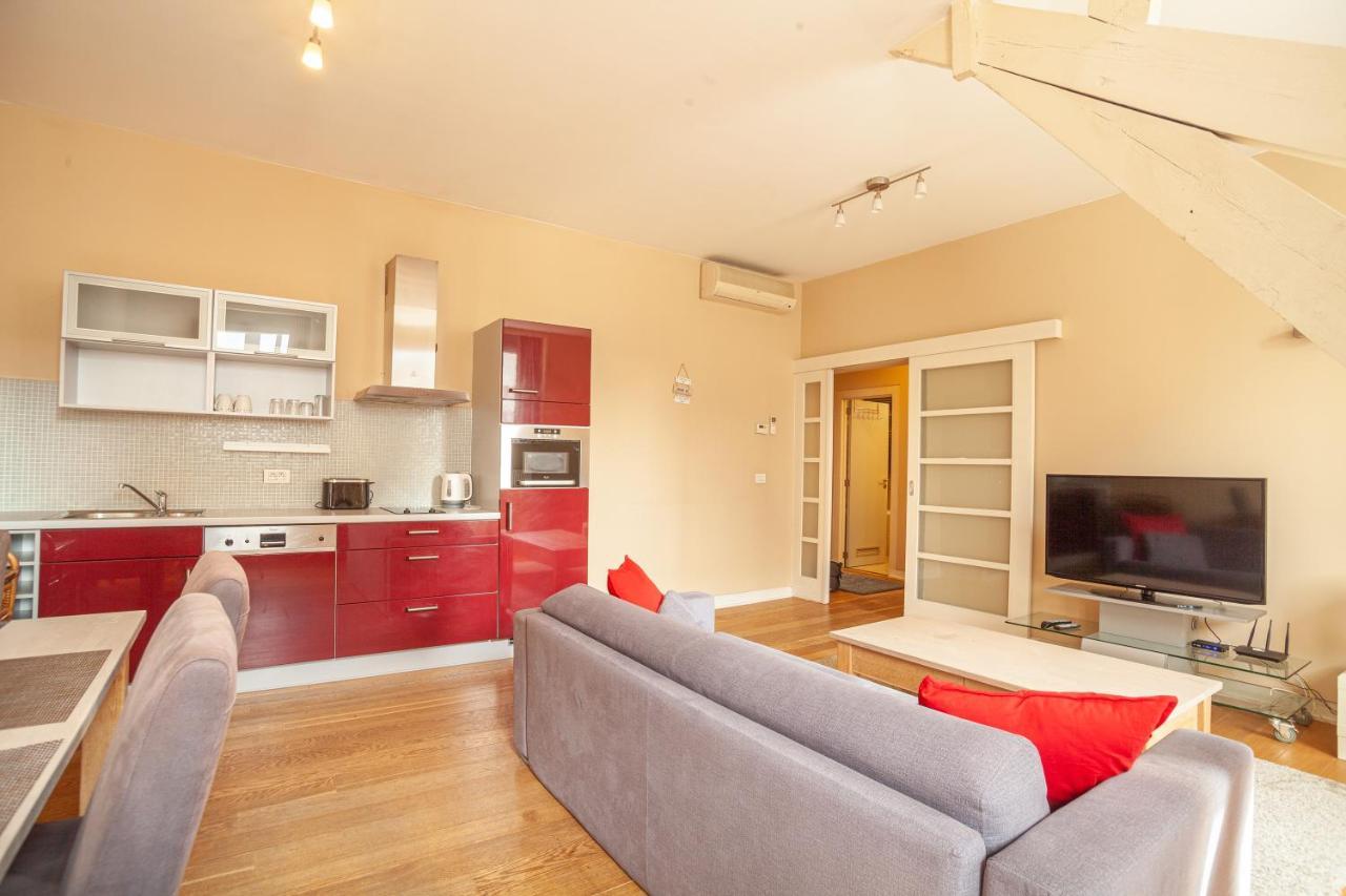 Luxury Suites Castel By Rikas Hotels Anversa Esterno foto