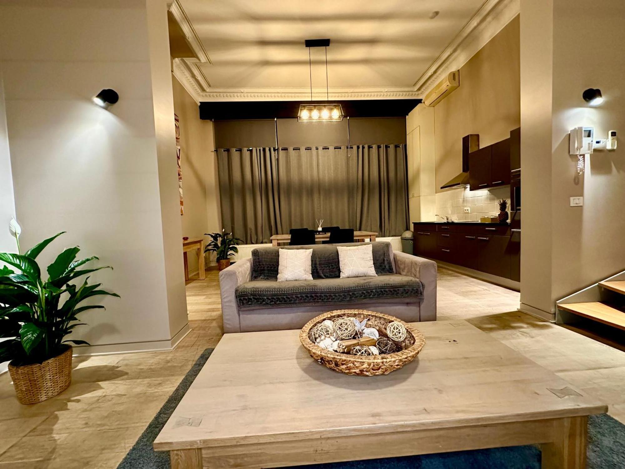 Luxury Suites Castel By Rikas Hotels Anversa Esterno foto