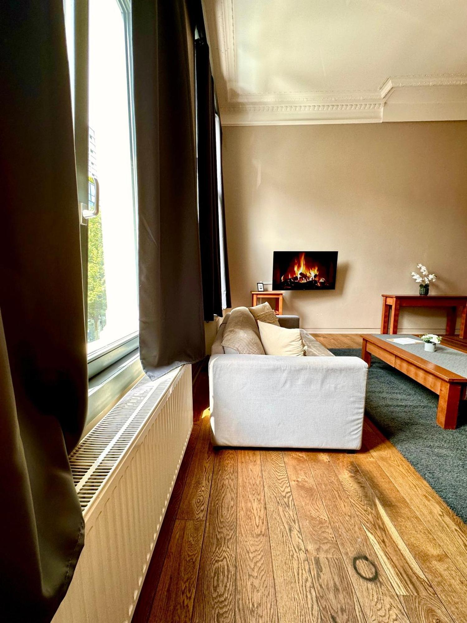 Luxury Suites Castel By Rikas Hotels Anversa Esterno foto