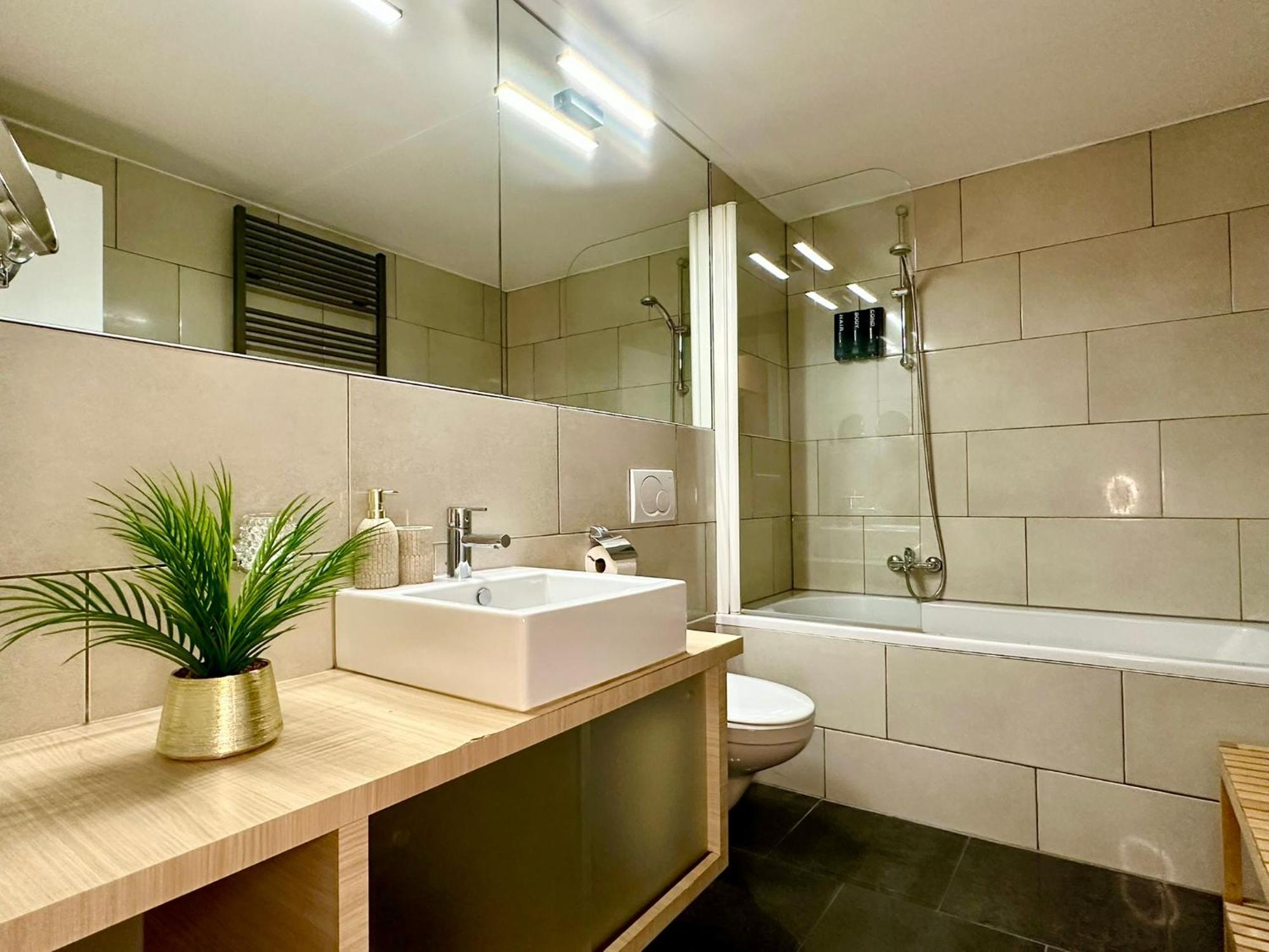 Luxury Suites Castel By Rikas Hotels Anversa Esterno foto
