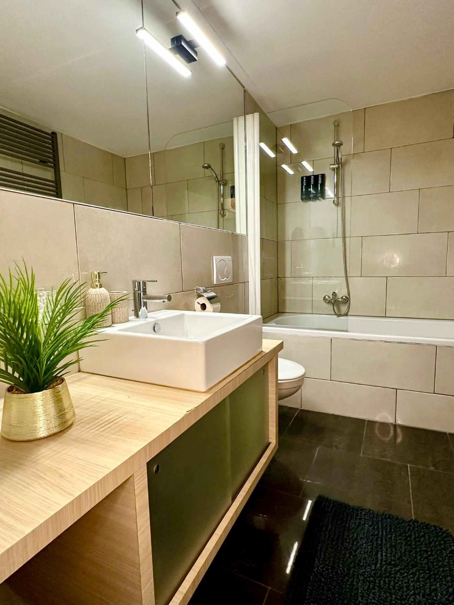 Luxury Suites Castel By Rikas Hotels Anversa Esterno foto