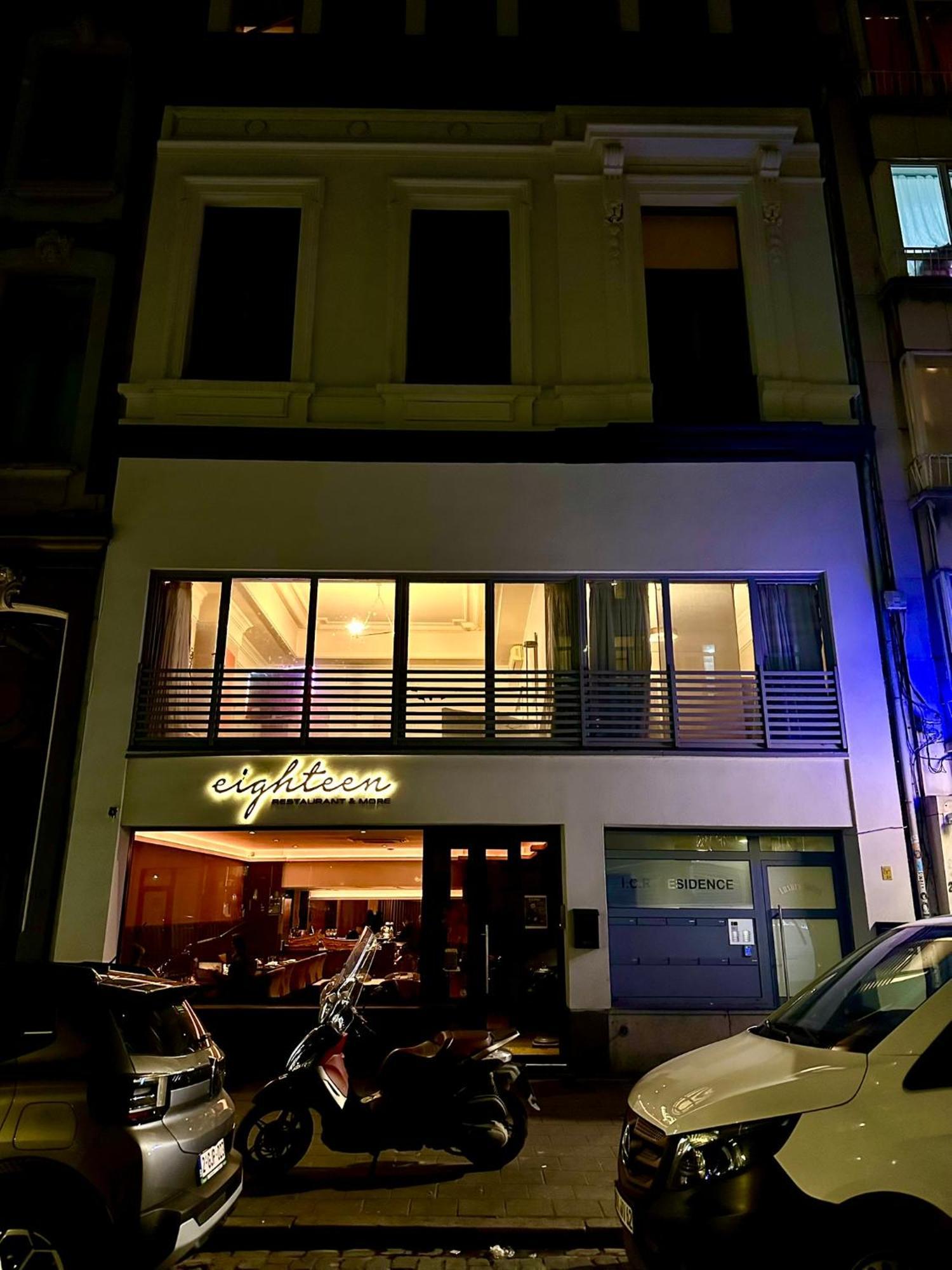 Luxury Suites Castel By Rikas Hotels Anversa Esterno foto